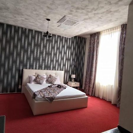 Militari Residence Hotel Chiajna Zewnętrze zdjęcie
