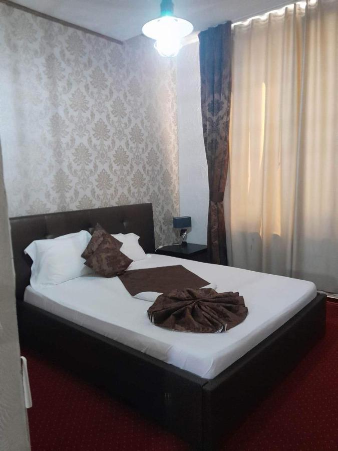 Militari Residence Hotel Chiajna Zewnętrze zdjęcie